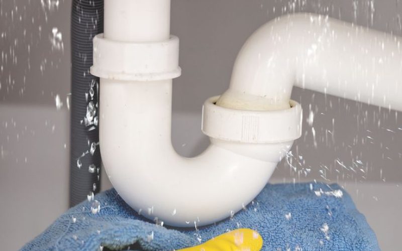 6 Quick and Easy Ways to Seal a Leaking Pipe Temporarily
